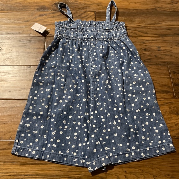 New Gap kids romper chambray smocked ruffle size small 6-7 - Picture 6 of 9